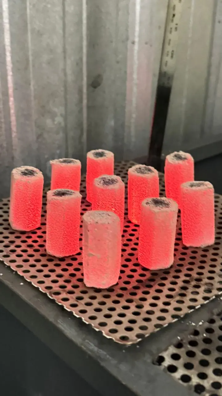 Charcoal briquette heat and ash quality test